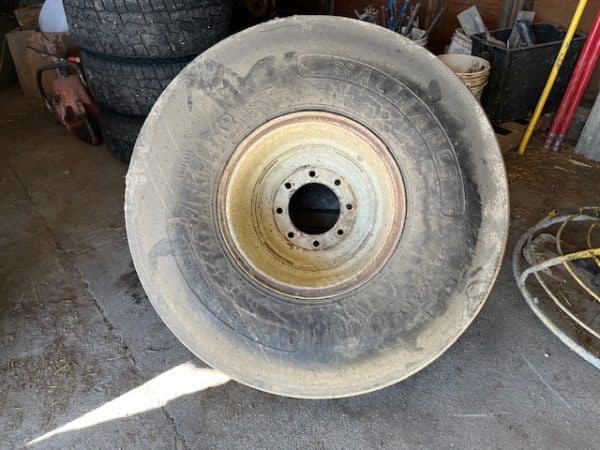 4 FLOTATION TIRES & WHEELS - Image 6