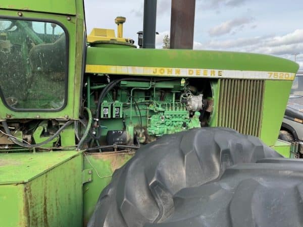 JOHN DEERE  7520 TRACTOR - Image 6