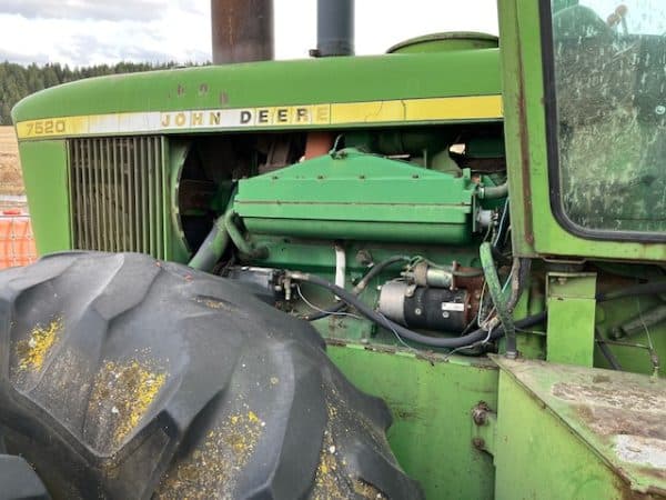 JOHN DEERE  7520 TRACTOR - Image 8