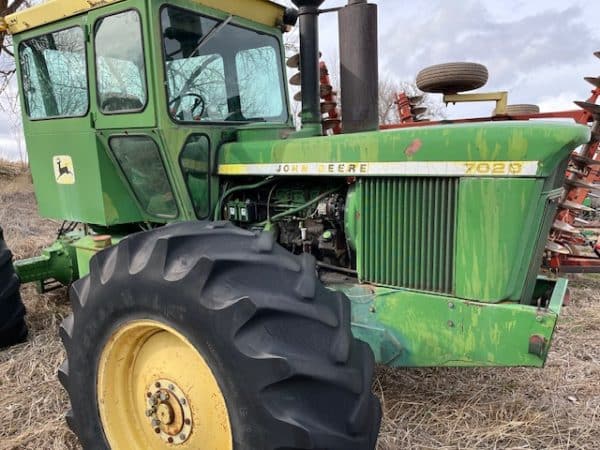 JOHN DEERE 7020 TRACTOR - Image 6