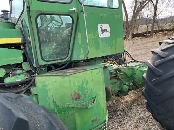 JOHN DEERE 7020 TRACTOR - Image 9