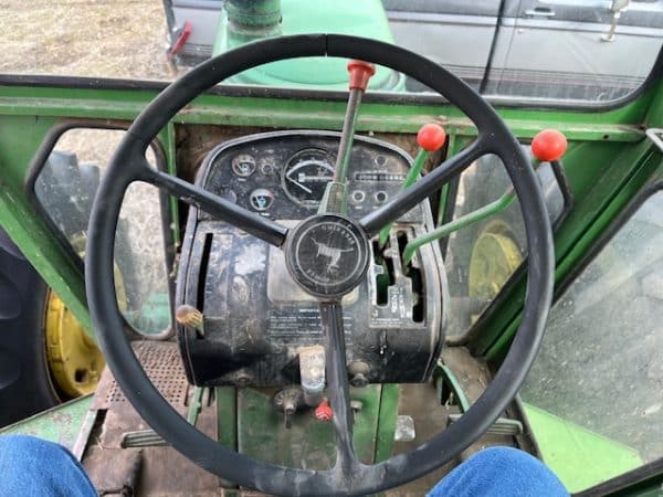 JOHN DEERE 7020 TRACTOR - Image 11