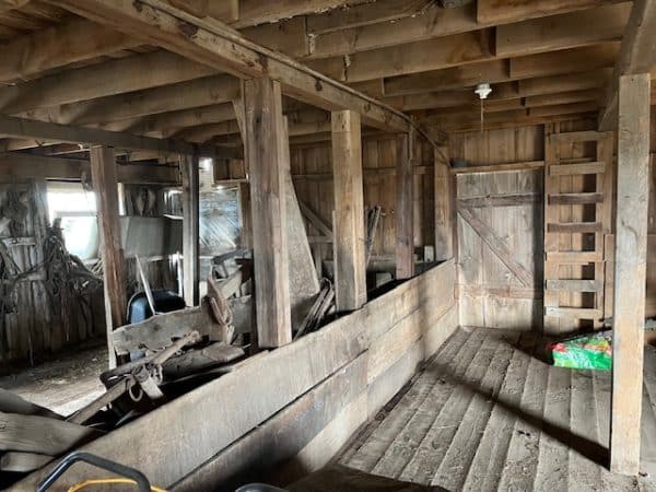 VINTAGE BARN & WOOD - Image 9
