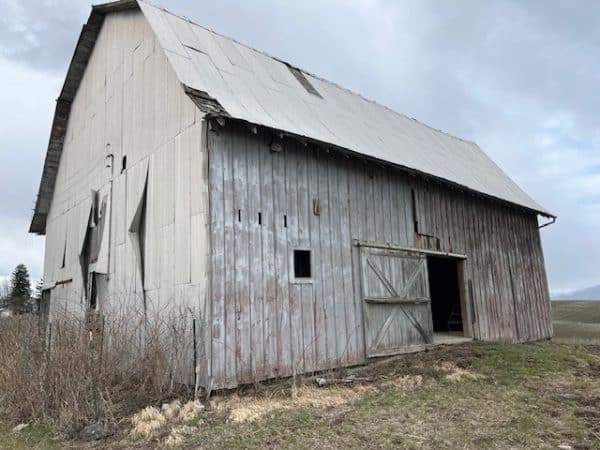 VINTAGE BARN & WOOD