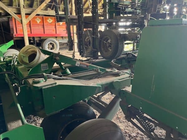 JOHN DEERE 455 DRILL w/WAGNER TOOL BAR - Image 14