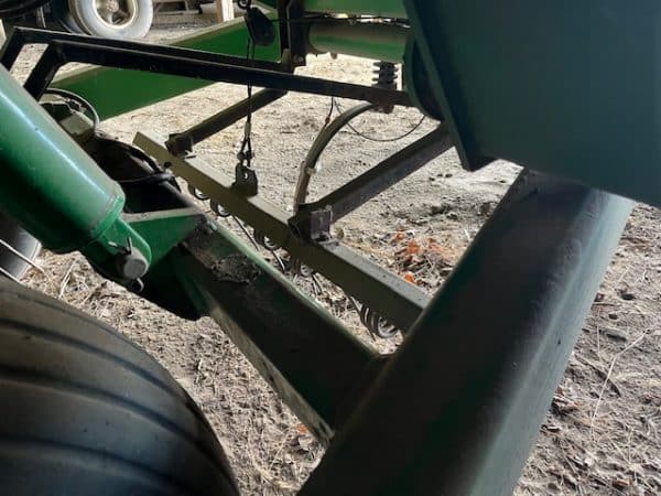 JOHN DEERE 455 DRILL w/WAGNER TOOL BAR - Image 9