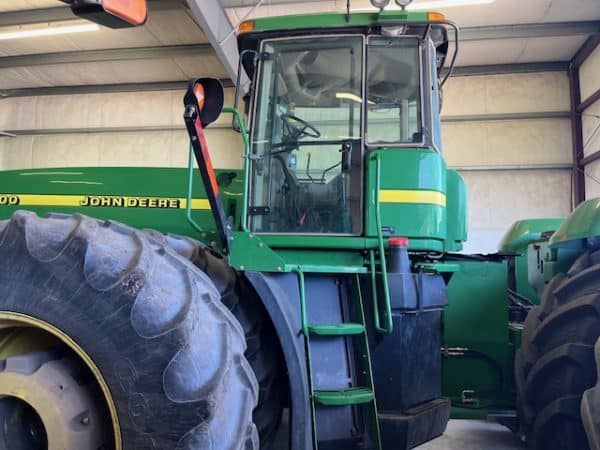 JOHN DEERE 9400 TRACTOR - Image 19