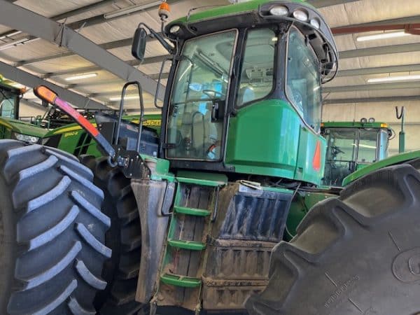 JOHN DEERE 9560R TRACTOR - Image 15