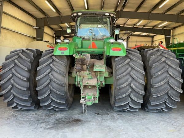 JOHN DEERE 9560R TRACTOR - Image 13