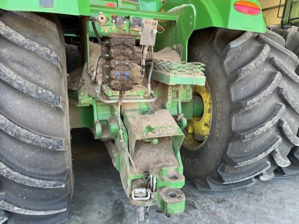 JOHN DEERE 9560R TRACTOR - Image 12