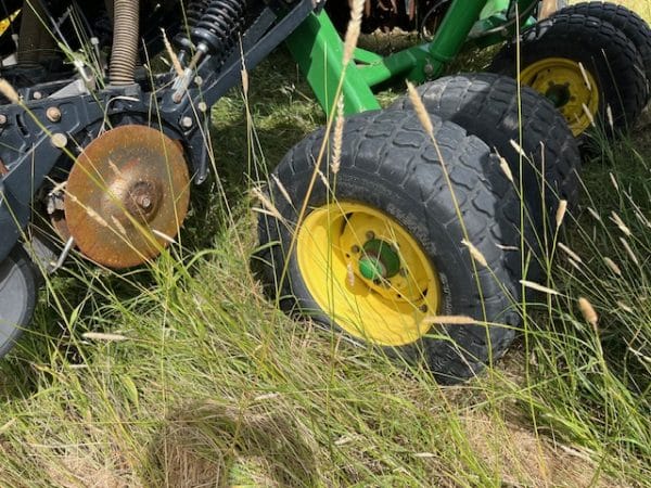 JOHN DEERE 455 DRILL W/TANK, 35' - Image 12