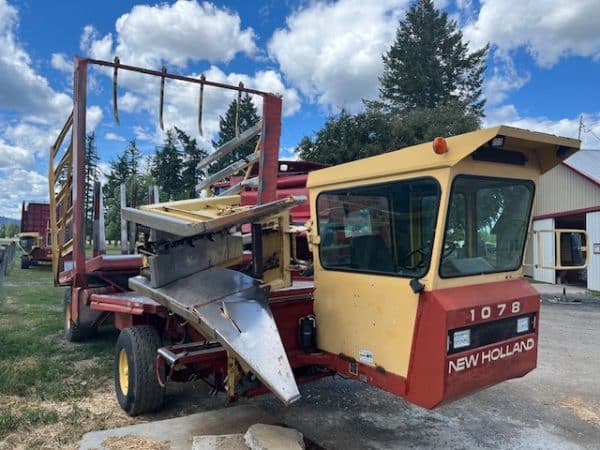 NEW HOLLAND 1078 BALE WAGON - Image 18