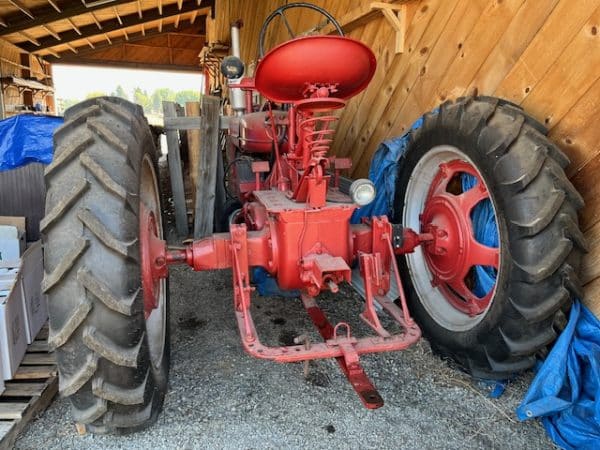 FARMALL H TRACTOR - Image 4