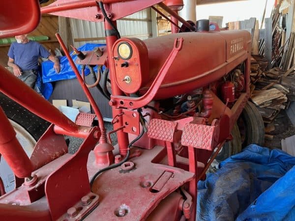 FARMALL H TRACTOR - Image 6