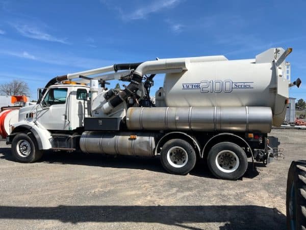 1999 FORD VACUVATOR 2100 SERIES
