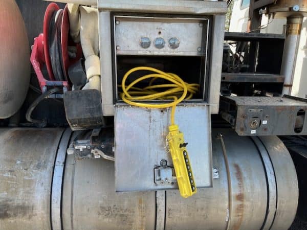 1999 FORD VACUVATOR 2100 SERIES - Image 12
