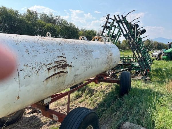 JOHN DEERE ANHYDROUS APPLICATOR/CULT. + TANK - Image 5