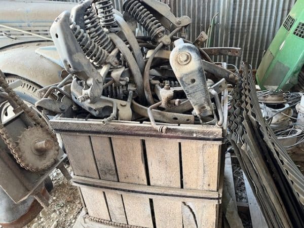 JOHN DEERE ANHYDROUS APPLICATOR/CULT. + TANK - Image 17