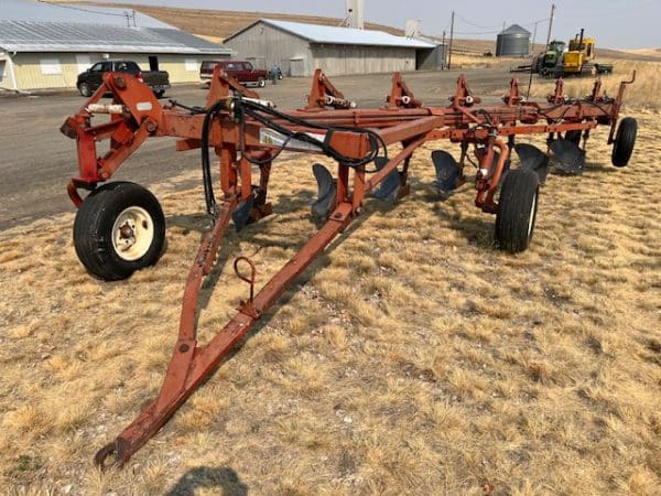 WIL-RICH 7 BOTTOM PLOW
