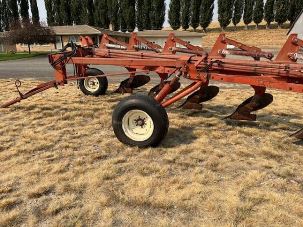 WIL-RICH 7 BOTTOM PLOW - Image 8