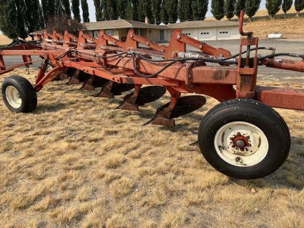 WIL-RICH 7 BOTTOM PLOW - Image 4