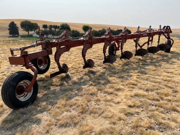 WIL-RICH 7 BOTTOM PLOW - Image 11