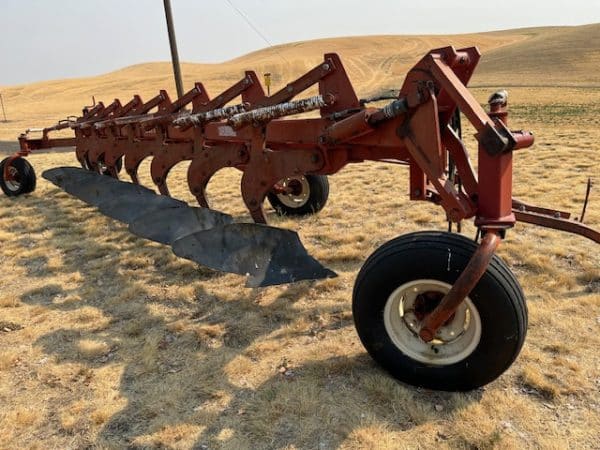 WIL-RICH 7 BOTTOM PLOW - Image 10