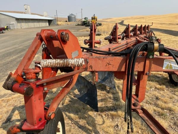 WIL-RICH 7 BOTTOM PLOW - Image 5