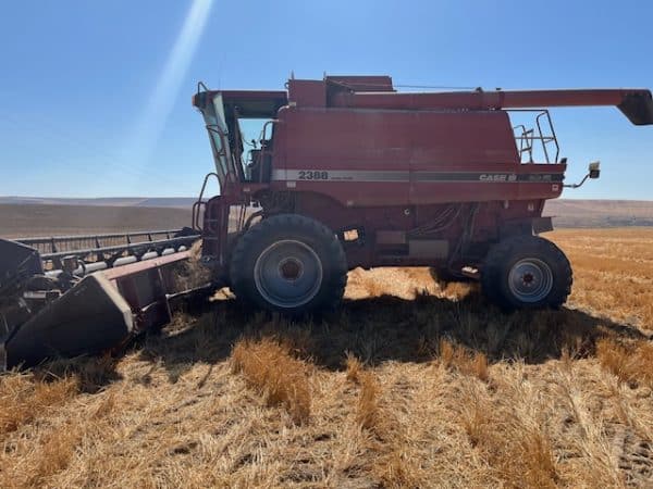 CASE IH 2388 COMBINE 2004, HILLCO - Image 13