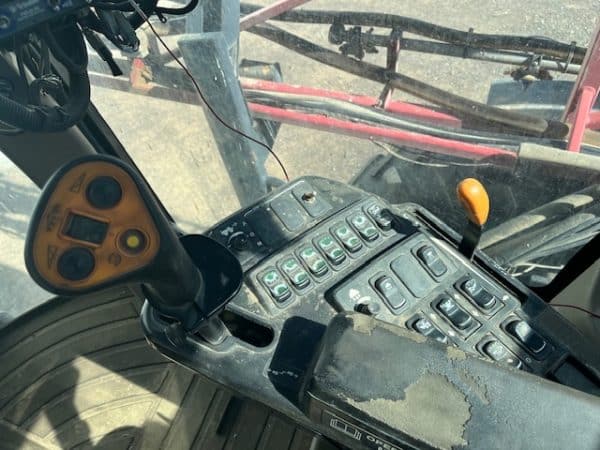 CASE IH PATRIOT 4260 SPRAYER 2004 - Image 4