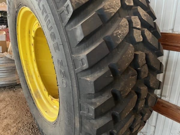 JOHN DEERE SPRAYER TIRES & WHEELS - NEW - Image 4