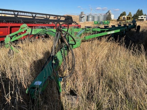 JOHN DEERE 3710 10 BOTTOM PLOW
