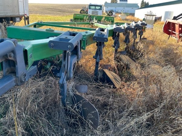 JOHN DEERE 3710 10 BOTTOM PLOW - Image 10