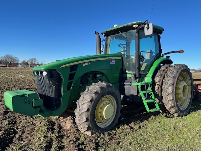 2010 JOHN DEERE 8225R - Image 19