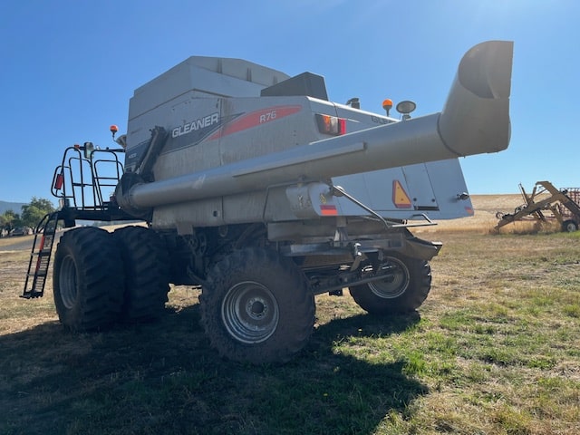 2010 GLEANER R76 COMBINE W/HEADER - Image 5