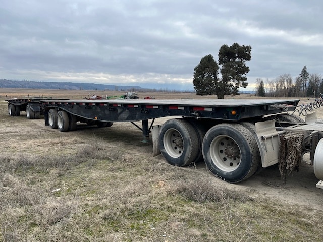FLATDECK TRAILER & PUP