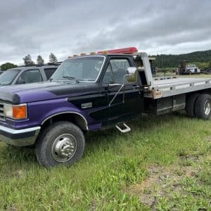 1990 FORD F450 W/HOIST